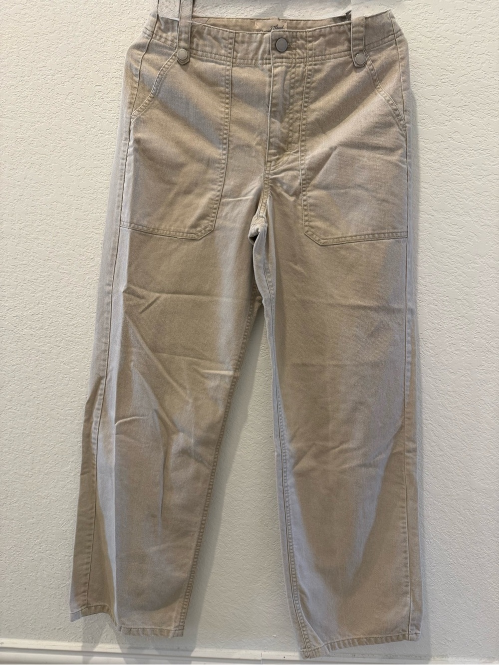 Universal Thread Men's Khaki Straight-Leg Chinos in Light Tan